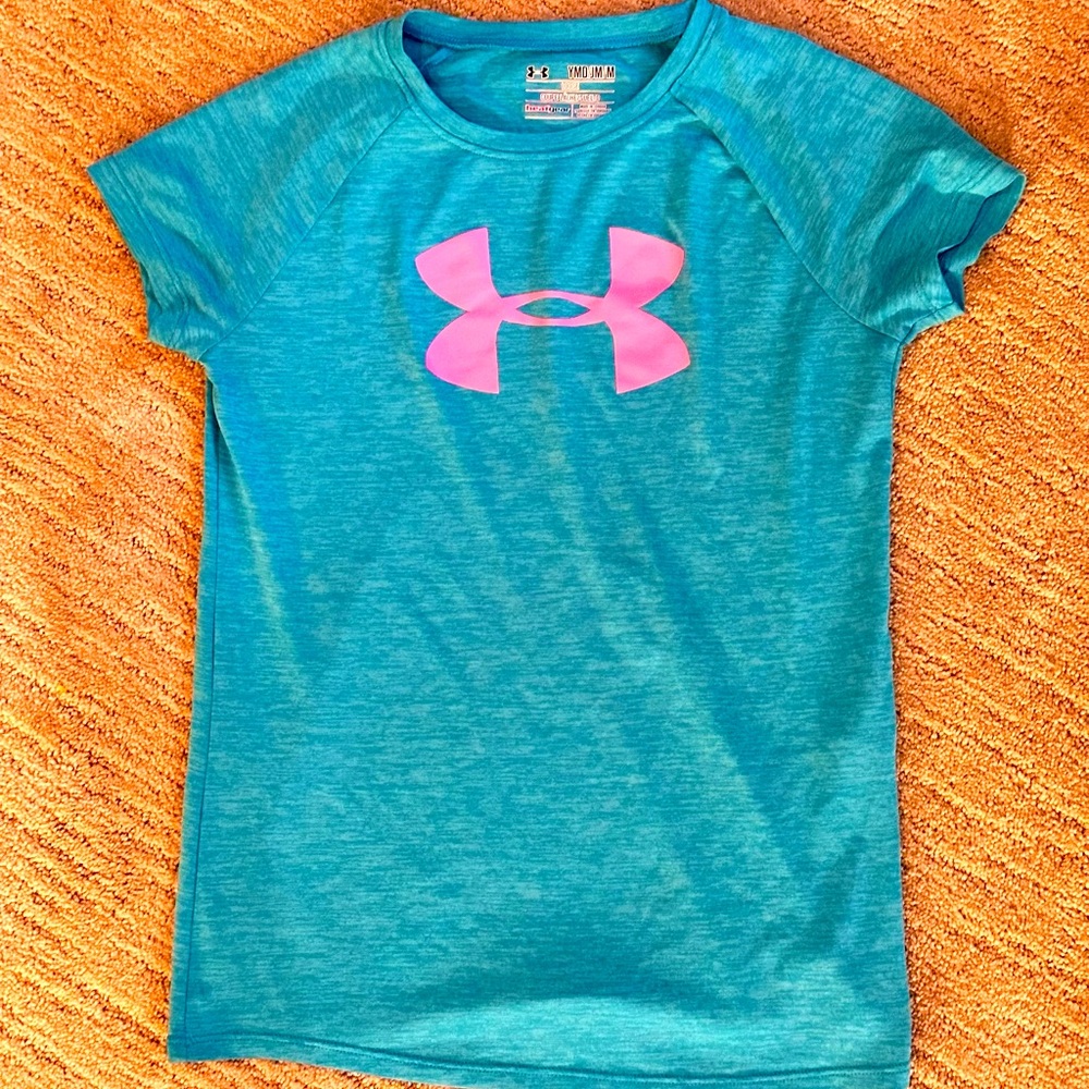 Under Armour girls short sleeve